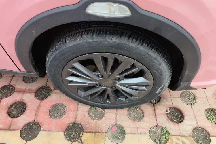 Used NETA V 2022 Chao 400 Lite Pink Custom Edition