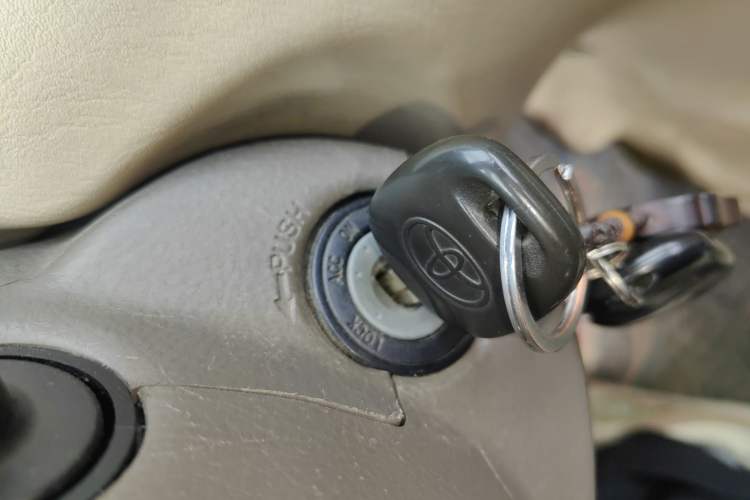 Used Toyota Corolla EX 2011 1.6L Manual Luxury Edition Vehicle Key