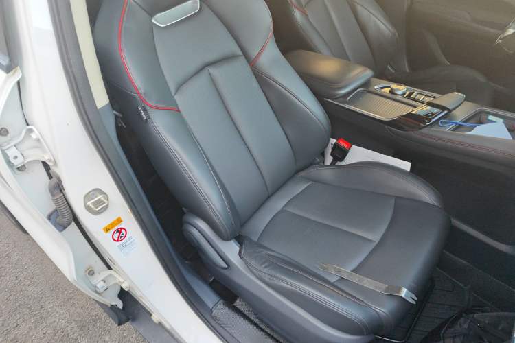 Used CHANGAN UNI-T 2020 1.5T Prestige Version Right Front Seat