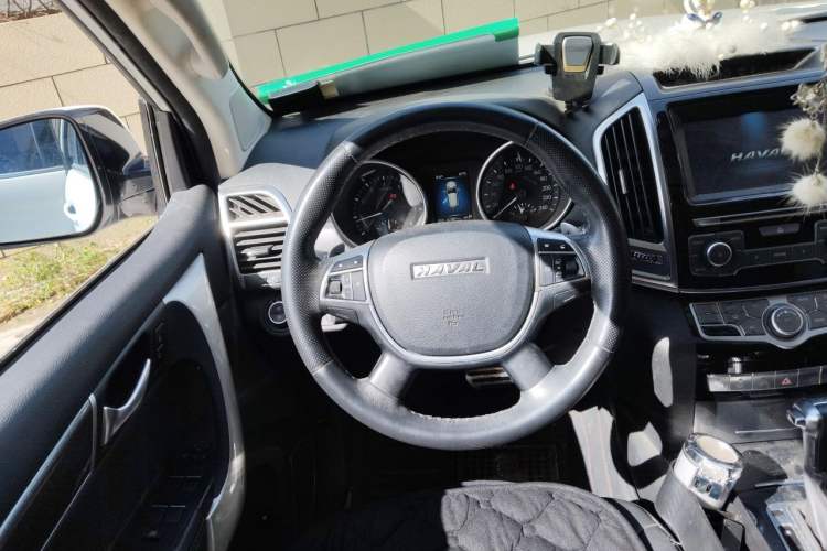 Used Haval H9 2016 2.0T Four-Wheel Drive Elite Version 7 Seats