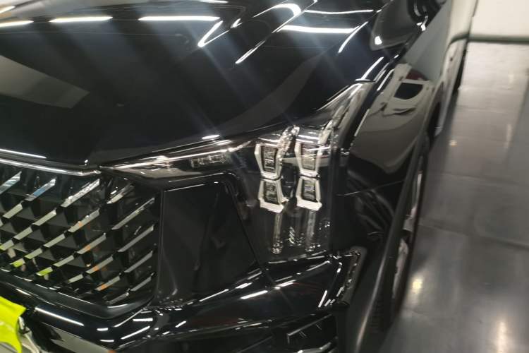 Used GAC Trumpchi GS8 2022 Linghang Series 2.0 TGDI Two-Wheel-Drive Luxury Smart Connectivity Version (7 Seats) Left Front Headlight