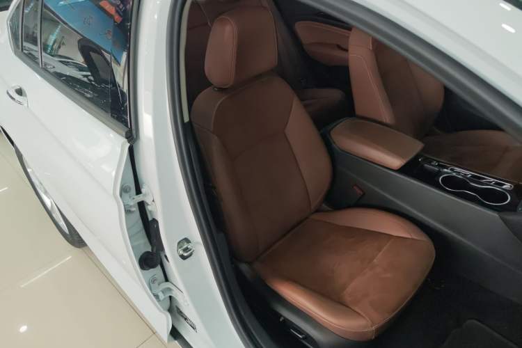 Used Buick Regal 2020 552T Luxury Version
