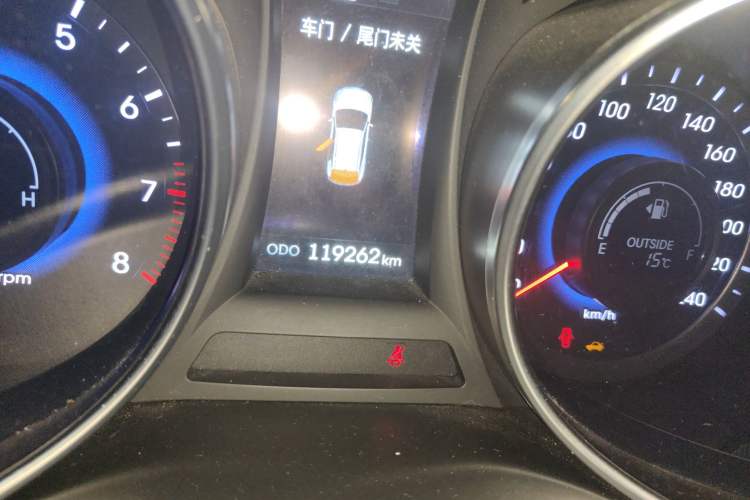 Used Hyundai Santa Fe 2013 2.4L Automatic 2WD Comfort Edition
