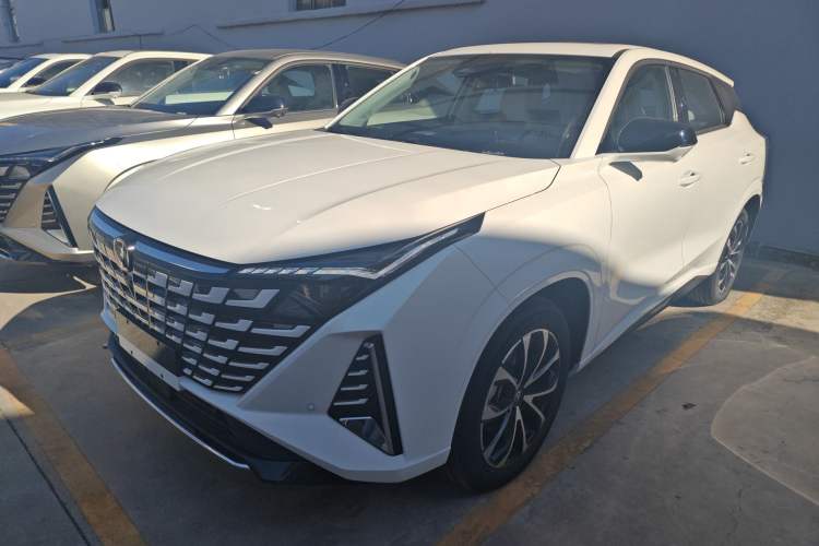 Used CHANGAN UNI-Z New Energy 2024 Blue Whale Smart Electric iDD 125km Beyond Edition