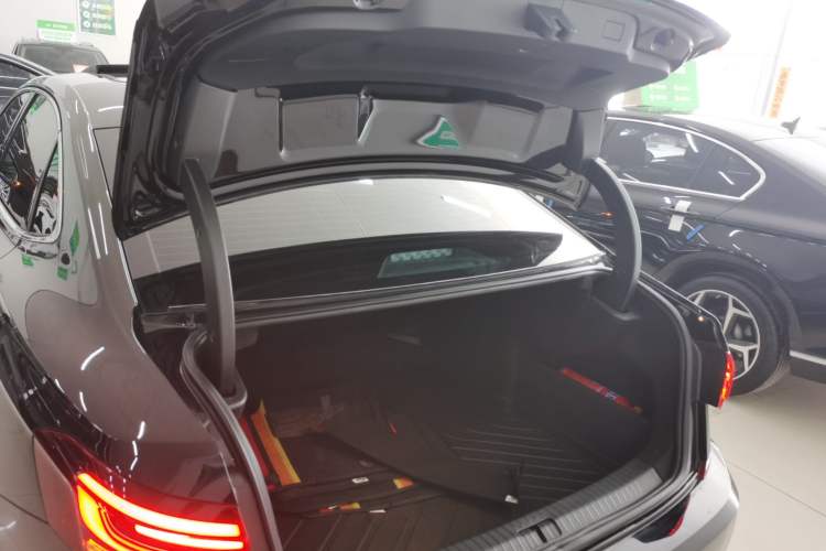 Used Volkswagen Passat 2024 330TSI Elite Edition
