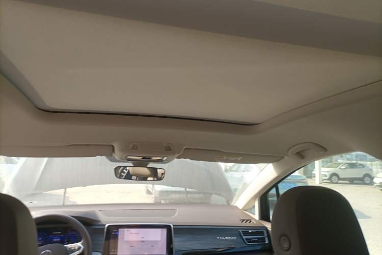 Used Volkswagen Viloran 2024 380TSI Premium Edition