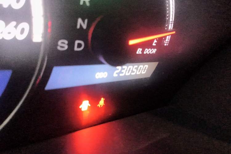 Used Toyota Crown 2007 2.5L Royal Navigation Edition Odometer Close Up