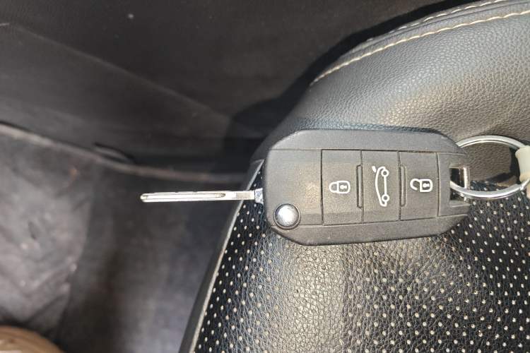 Used Peugeot 308S 2015 1.2T Automatic Jingchi Edition
