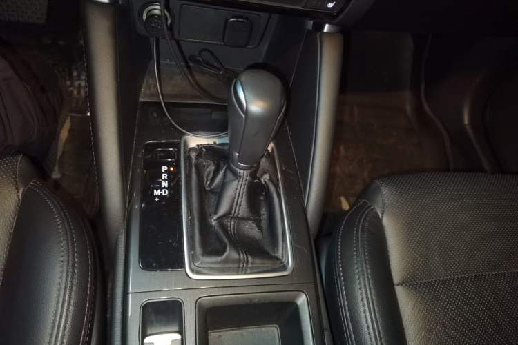 Used Mazda CX-5 2015 2.5L Automatic 4x4 Prestige Edition Gear Lever