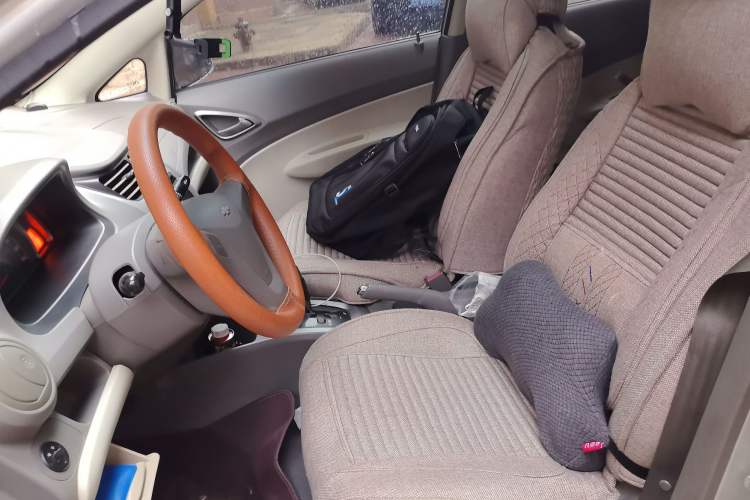 Used Chevrolet Sail 2011 Sedan 1.4L AMT Happiness Edition