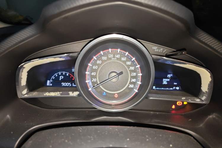 Used Mazda 3 Axela 2016 Sedan 1.5L Automatic Luxury Model