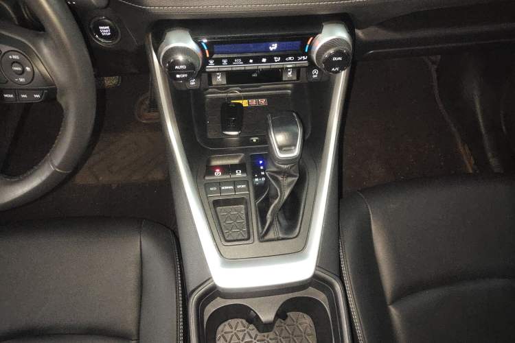 Used Toyota RAV4 2023 2.0L CVT Two-Wheel Drive Fashion Plus Edition