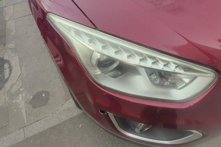 Used Bestune X80 2013 2.0L automatic comfort version
