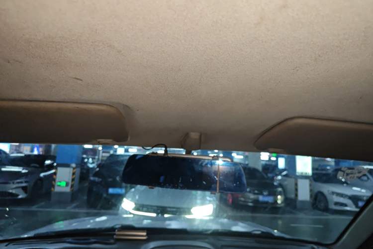 Used Dongfeng Ruichi 2015 2.4L Elite Edition Gasoline 4x4 Standard Trim ZG24
