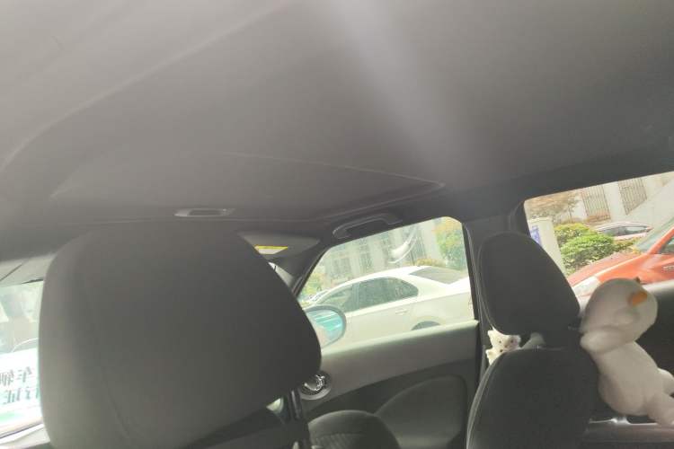 Used Infiniti ESQ 2014 1.6L Spontaneous Edition