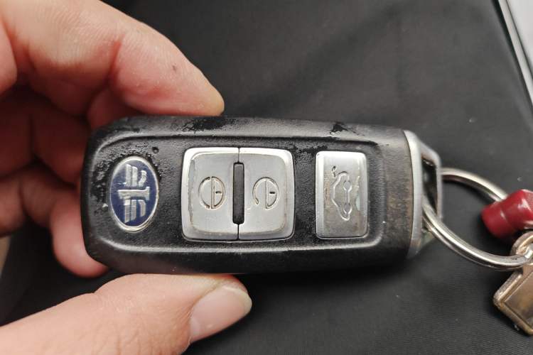 Used FAW Senya R9 2018 1.2T Automatic Prestige Smart Enjoyment Model
