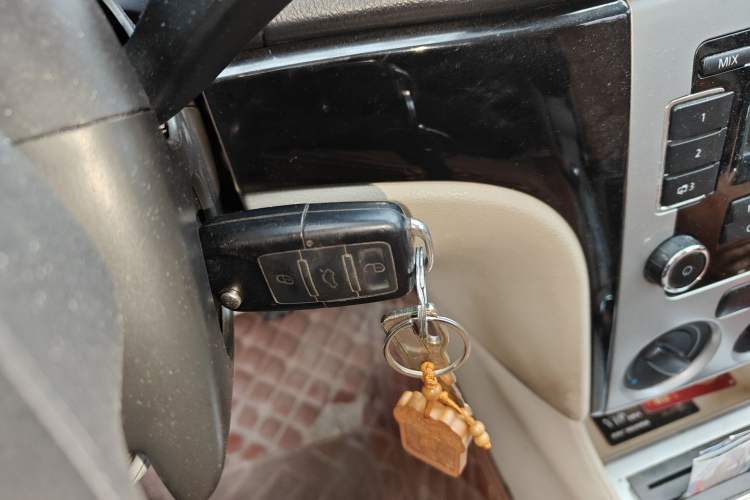 Used Volkswagen Lavida 2011 1.6L Manual Joy Version
