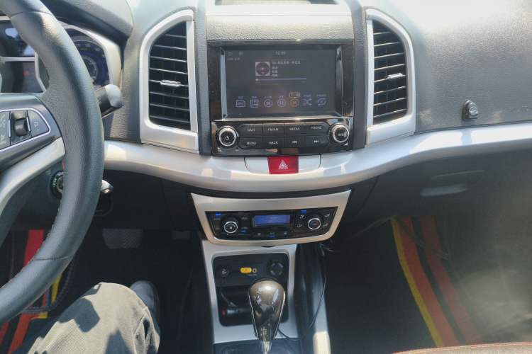 Used JAC Group Refine S3 2016 1.5L CVT Luxury Smart Version Audio And AC Panel