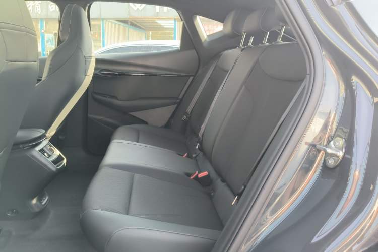 Used Volkswagen ID.UNYX 2024 Pro Long-Range Version
