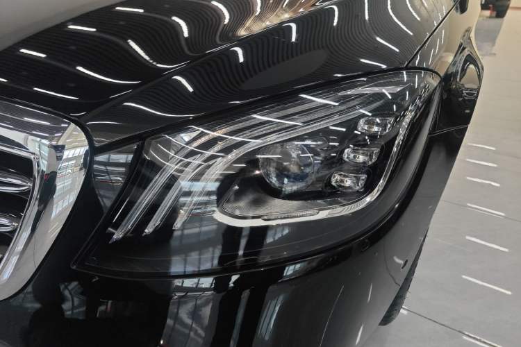 Used Mercedes-Benz S-Class 2018 S 320 L
