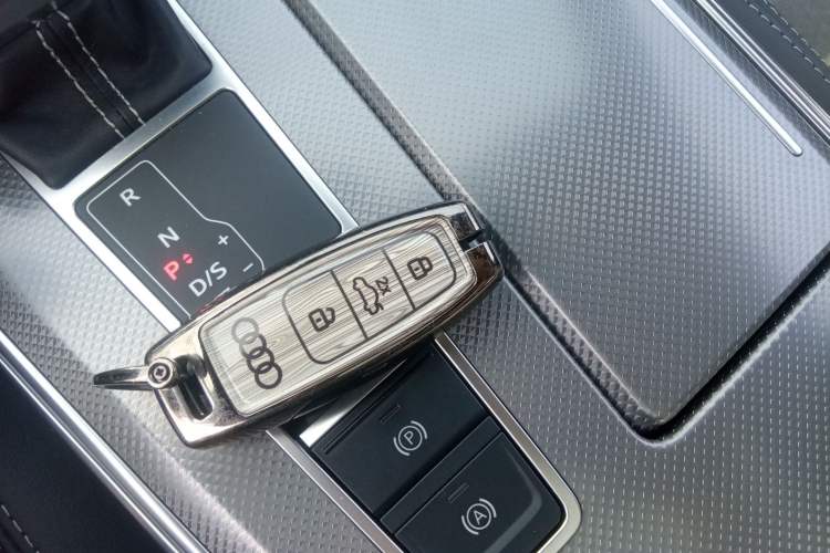 Used Audi A6L New Energy 2020 55 TFSI e quattro Interior 1