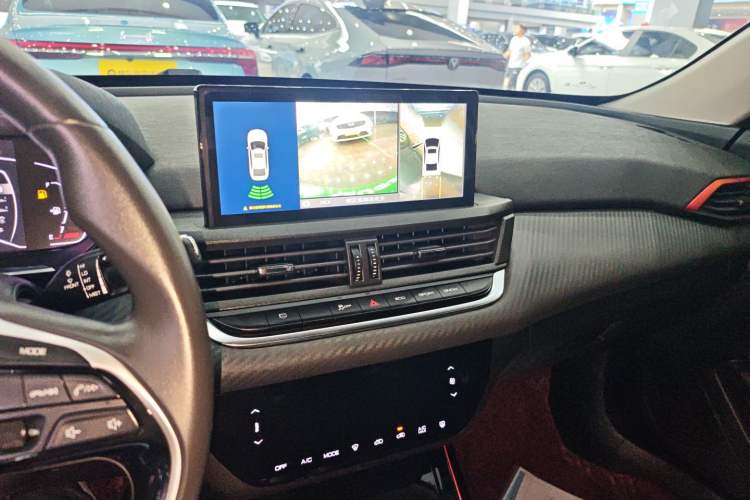 Used Dongfeng Aeolus Yixuan 2021 230T Automatic Chasing Shadow Edition Audio And AC Panel