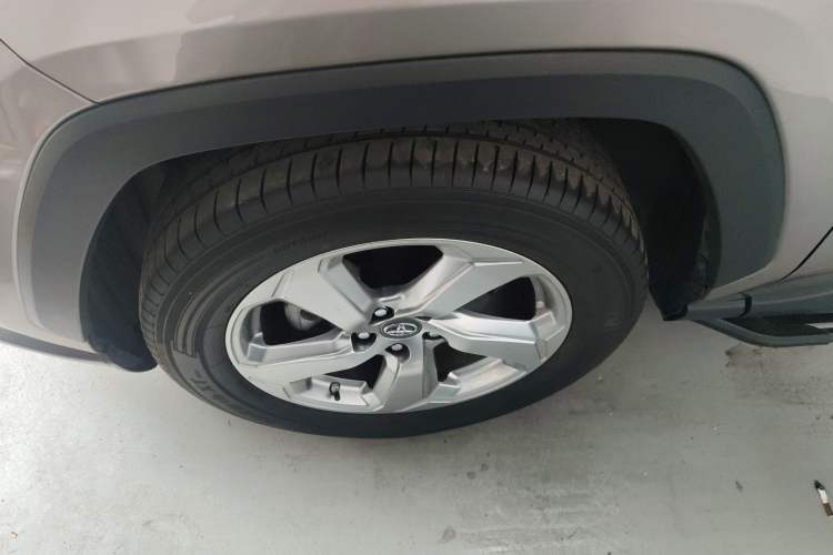 Used Toyota RAV4 2021 2.0L CVT Two-Wheel Drive Fashion Edition Left Front Wheel Hub