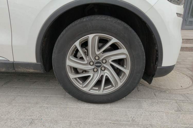 Used Lincoln Aviator 2020 3.0T V6 Four-Wheel Drive Premium Edition Right Front Wheel Hub