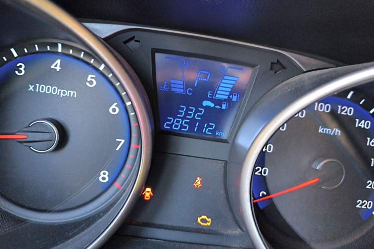 Used Hyundai ix35 2010 2.0L Automatic Two-Wheel Drive Elite Edition GLS Odometer Close Up