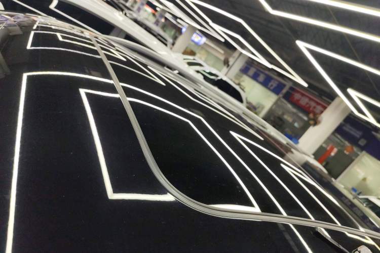 Used Volkswagen Tiguan L 2020 330TSI Automatic Two-Wheel Drive Smart Luxury Edition China VI Standard Roof