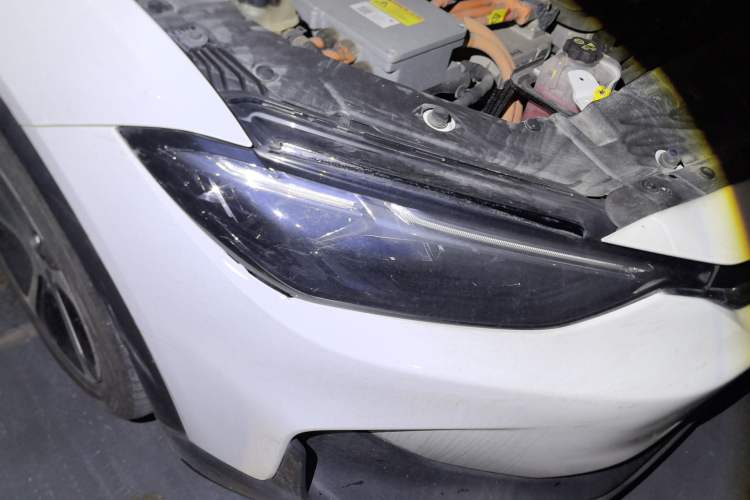 Used Chevrolet Menlo 2020 Star Edition Right Front Headlight