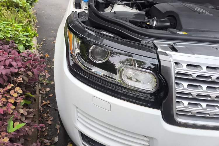 Used Land Rover Range 2017 3.0 SC V6 Vogue Right Front Headlight