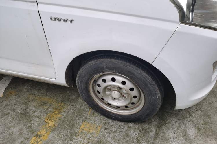 Used Wuling Rongguang V 2016 1.5L Standard Version
