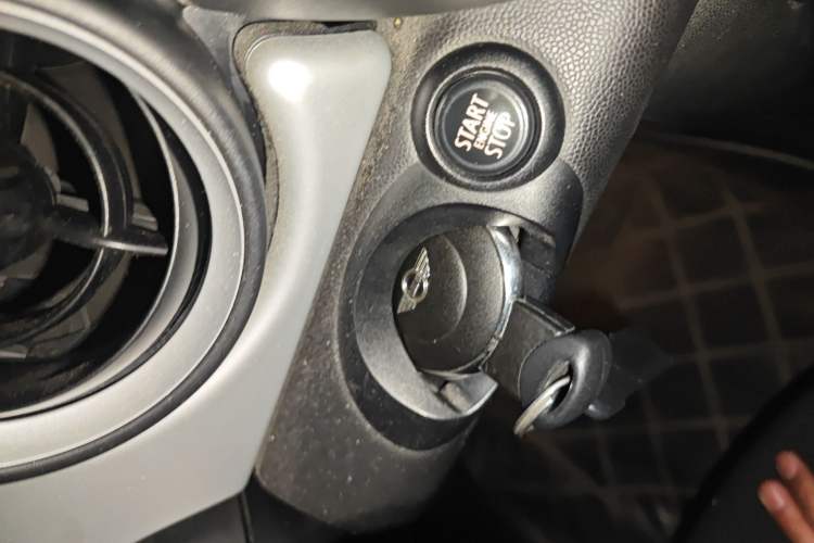 Used MINI MINI 2012 1.6L ONE Baker Street