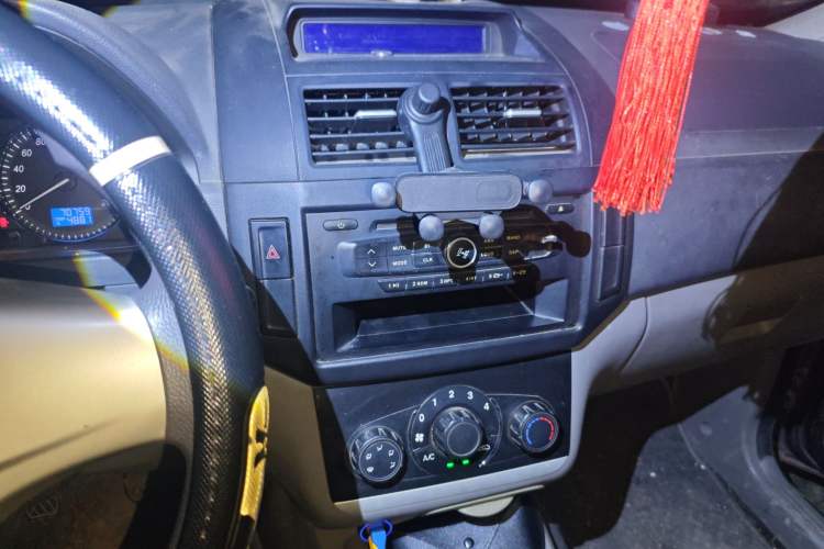 Used BAIC Weiwang M20 2014 1.5L Basic Version BJ415B
