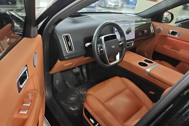 Used Li Auto L7 2023 Air model
