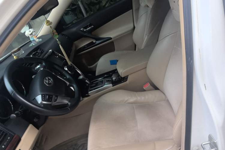 Used Toyota Reiz 2010 2.5V Fashion Elite Edition