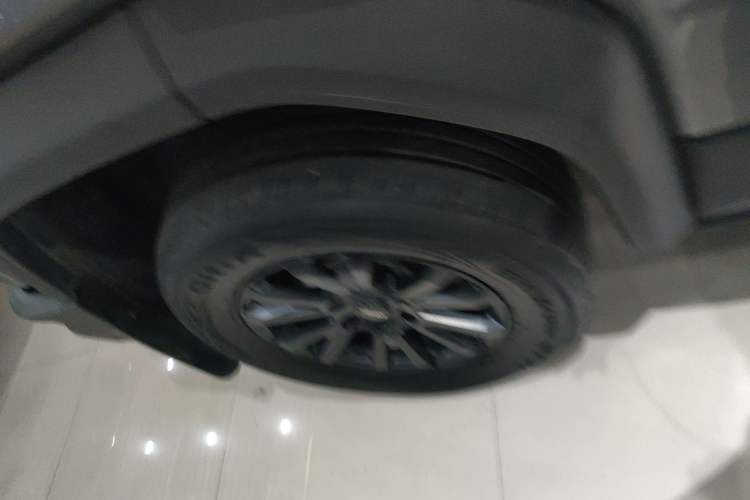 Used Formula Leopard Leopard 5 2023 Navigator Edition