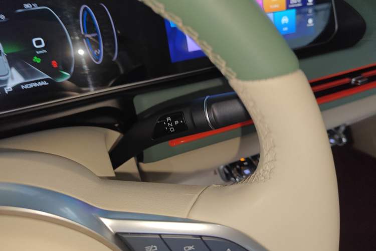 Used ORA Good Cat 2023 401 km Standard Range Luxury Version Ternary Lithium
