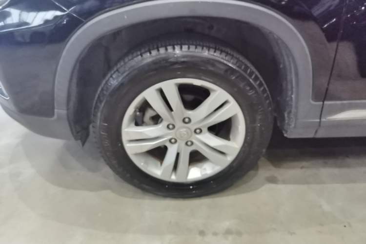 Used CHANGAN CS75 2017 Shangkui Edition 1.5T Automatic Fengxiang Model
