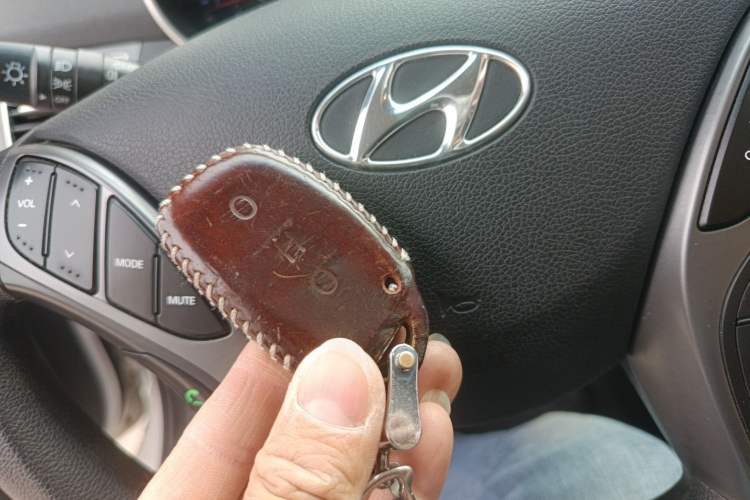 Used Hyundai Elantra (5th Generation / Langdong) 2016 1.6L Automatic Prestige Model
