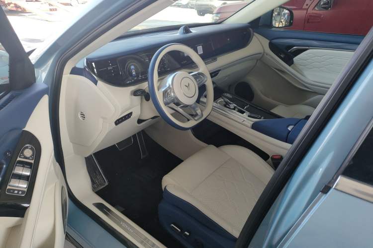 Used VOYAH FREE 2021 Four-Wheel Drive Extended-Range First Edition Commemorative Edition Exclusive Luxury Package
