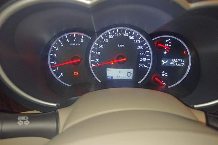 Used Nissan Quest 2015 3.5L SL Instrument Cluster