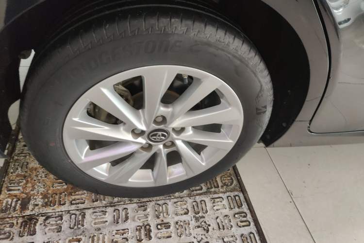 Used Toyota Camry 2021 2.0G Luxury Edition Right Rear Wheel Hub