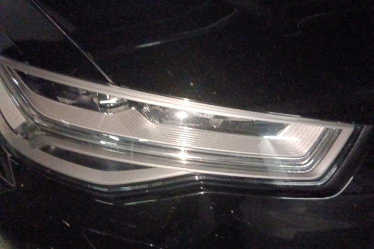 Used Audi A6L 2018 30th Anniversary Edition 45 TFSI quattro Sport model Right Front Headlight