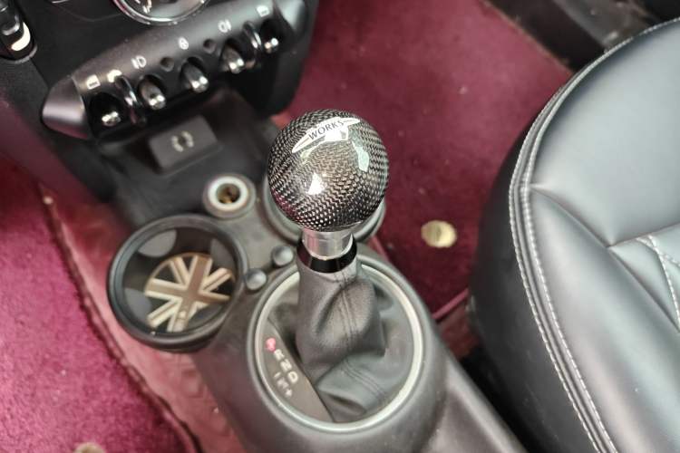 Used MINI 2012 1.6L ONE Baker Street Gear Lever