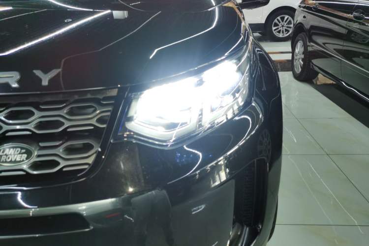 Used Land Rover Discovery Sport 2021 249 PS R-Dynamic S Performance Edition Left Front Headlight