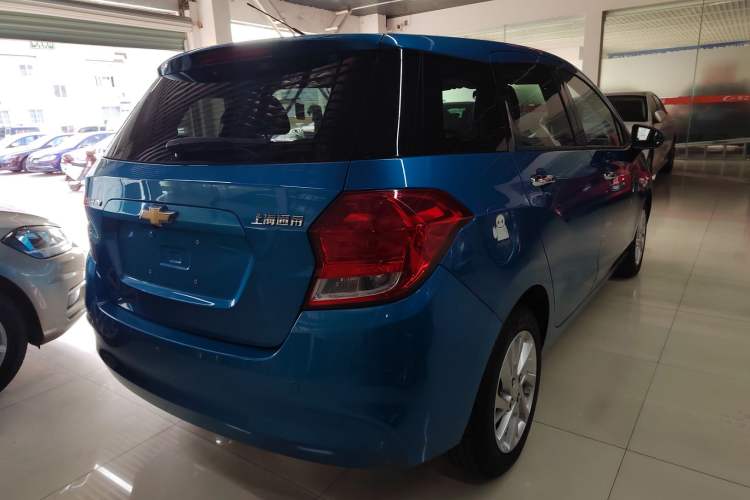 Used Chevrolet Lova RV 2016 1.5L Automatic FunDrive Edition
