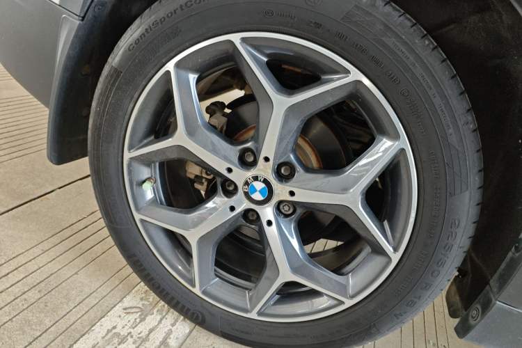 Used BMW X1 2016 xDrive20Li Luxury Model
