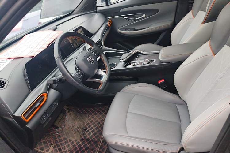 Used Changan UNI-T 2022 1.5T Prestige Version
